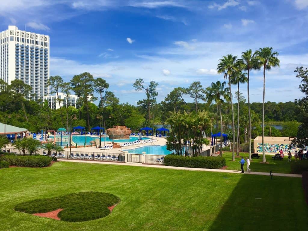 Wyndham Lake Buena Vista, closest resort to Disney Springs, best resort of families near Walt Disney World,