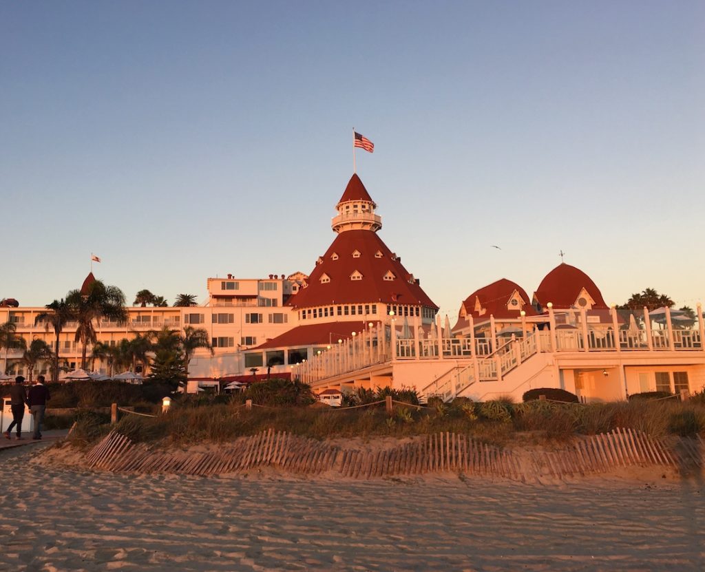 How to enjoy the hotel del Coronado for kids, S'mores for Luxe Moms, Things to do in Coronado with kids,