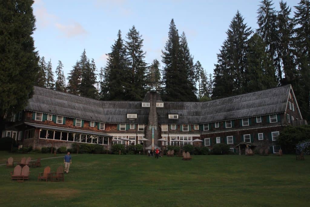 Lake Quinault Lodge in Olympic National Park offers lodging for families with a pool. 