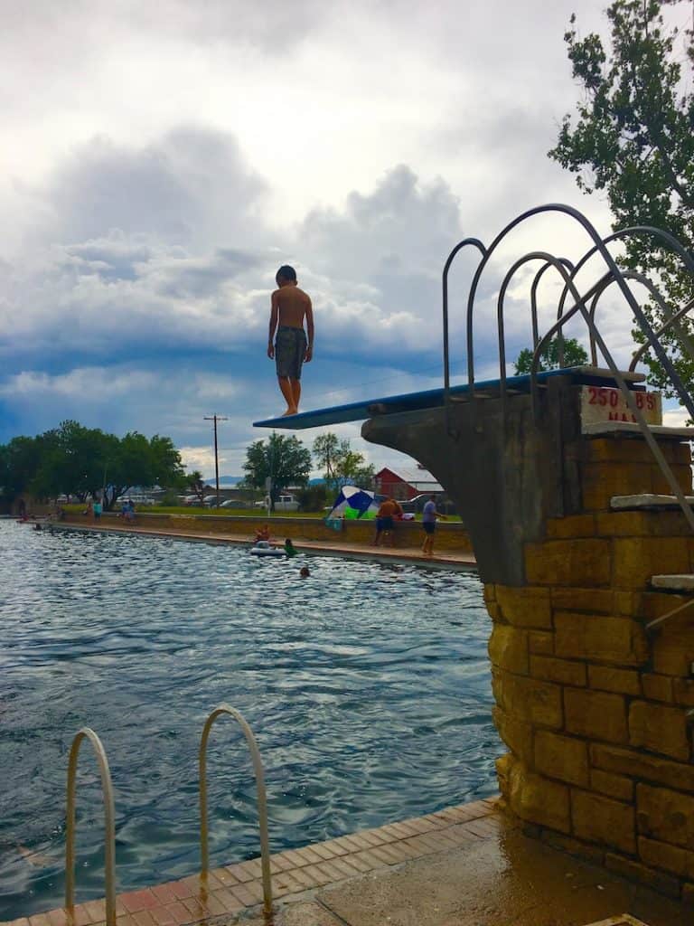 Find a diving board at Balmorhea Pool with kids. 