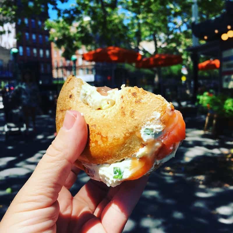 Where to eat in NYC with teens, bagels for breakfast.