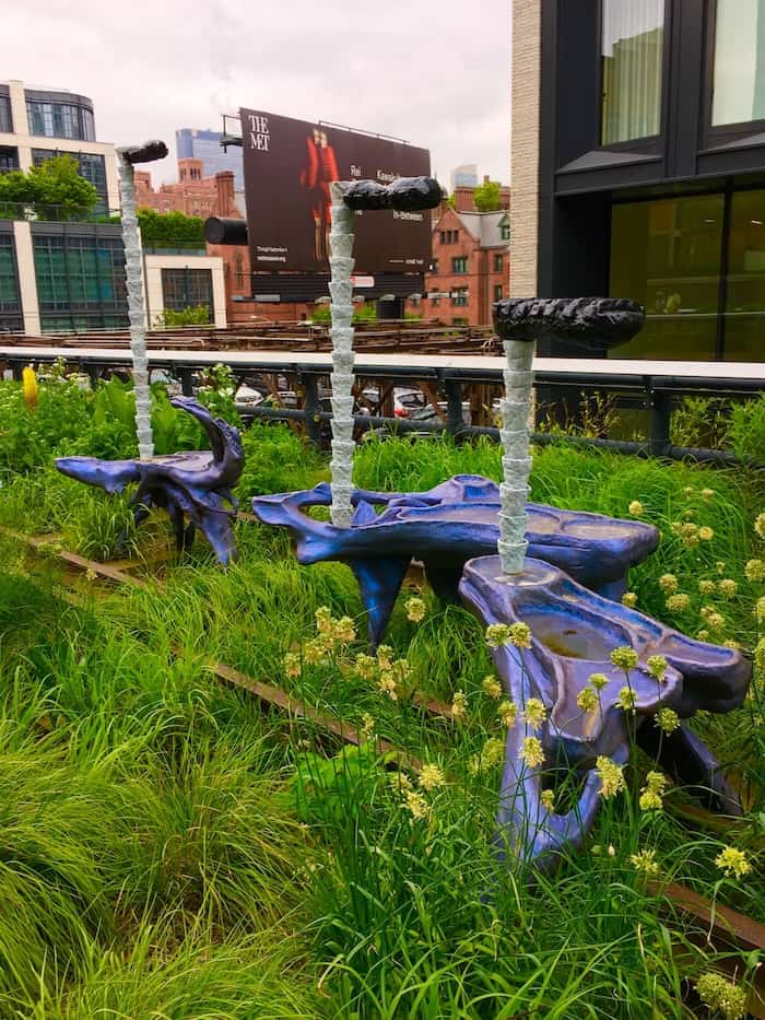 Walk High Line during your 4 day NYC itinerary.