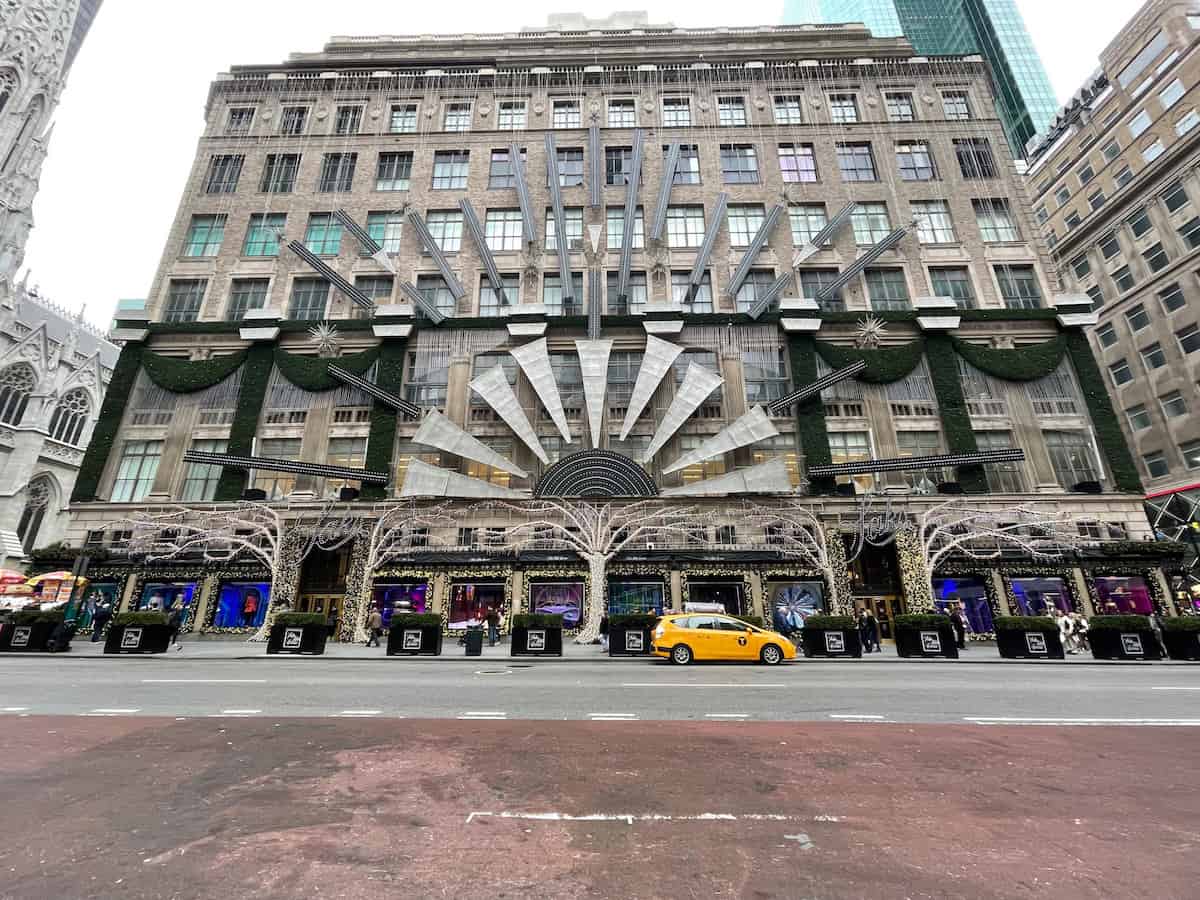 Saks Fifth Avenue Store