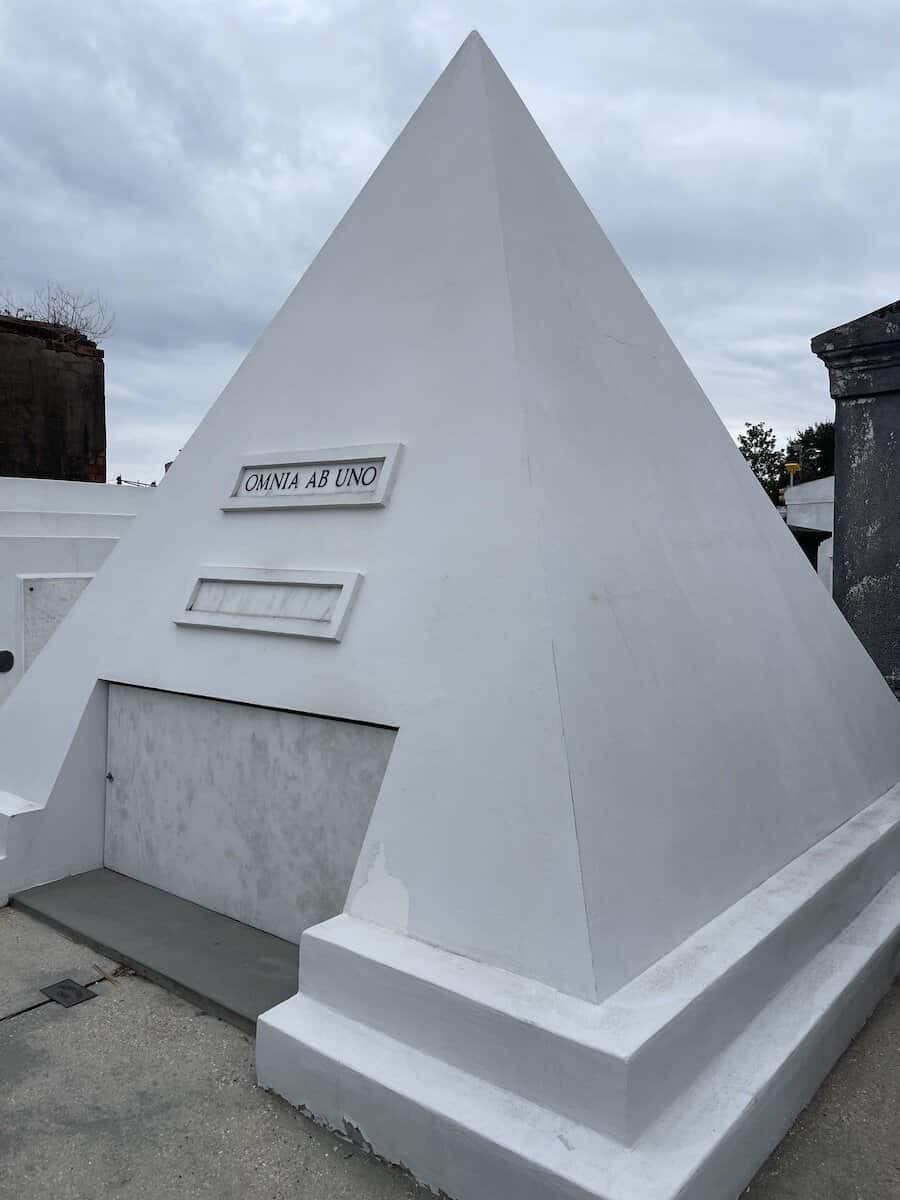 tomb of Nicholas Cage in St. Louis No. 1. credi