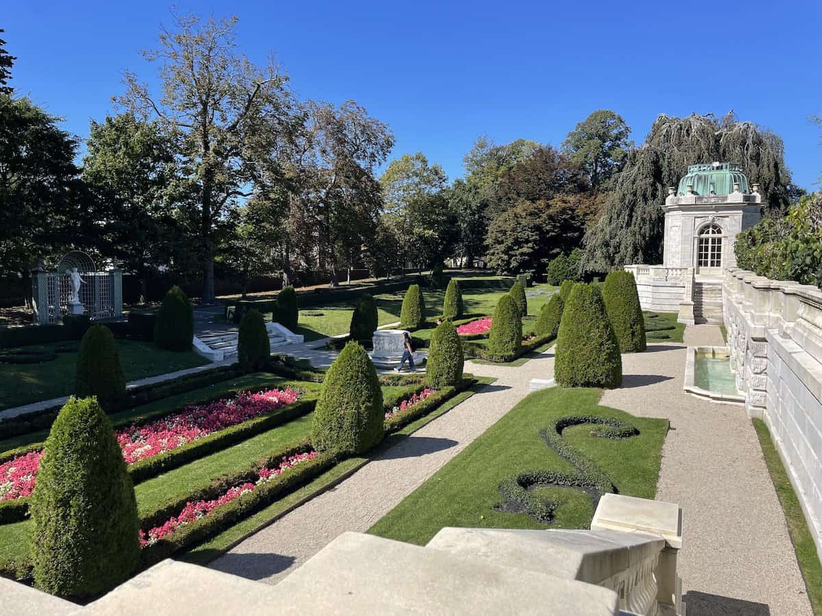 The Elms Gardenns